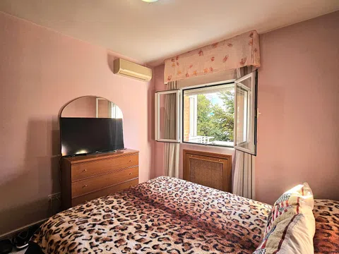 Flat in calle Puerto Real - Photo 10