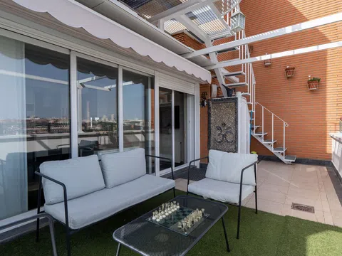 Penthouse in calle de Caramuel - Photo 13