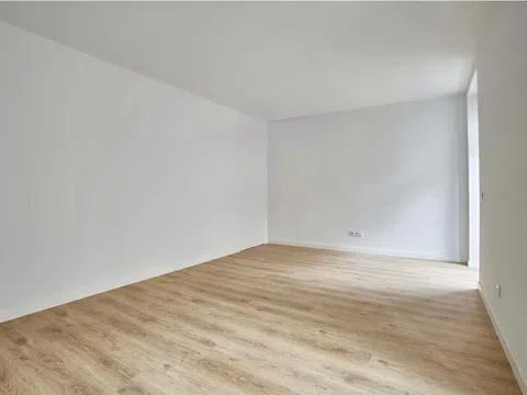 Flat in calle de Castelló - Photo 5