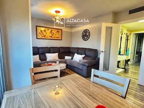 Flat - Photo 2