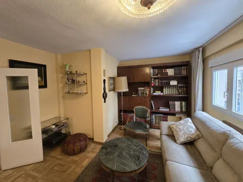 Flat in calle de Pedro Teixeira, 9 - Photo 3
