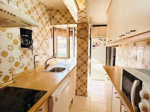 Flat in calle de Valdecanillas - Photo 11