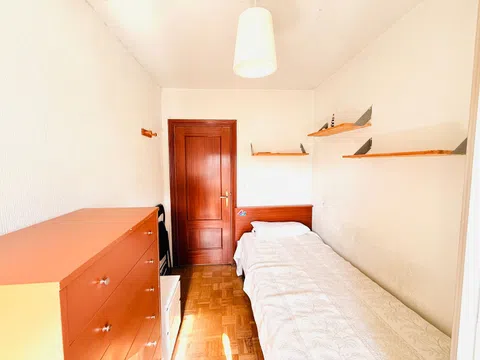 Flat in calle de Valdecanillas - Photo 19