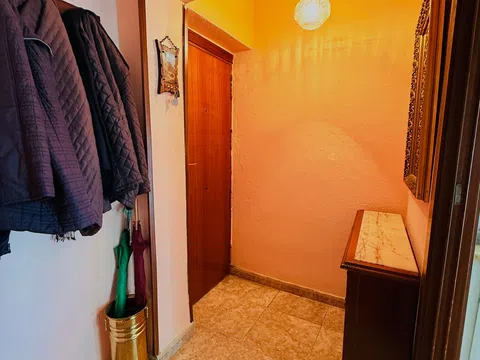 Flat in calle de Valdecanillas - Photo 8