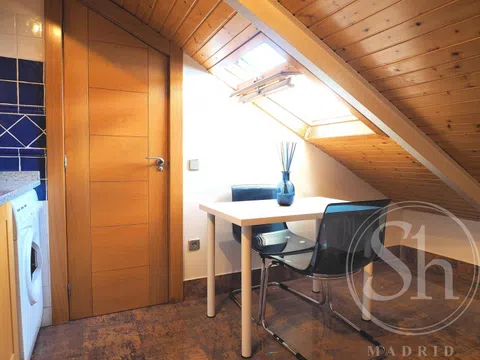 Flat in calle de Velarde - Photo 7