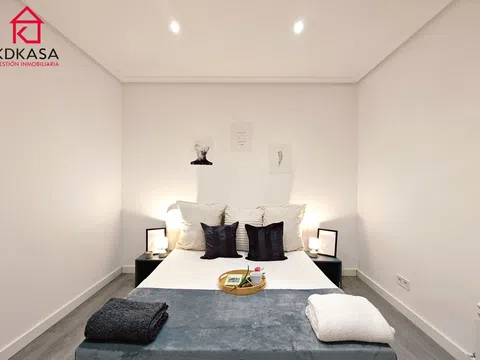 Flat in calle de la del Manojo de Rosas - Photo 15