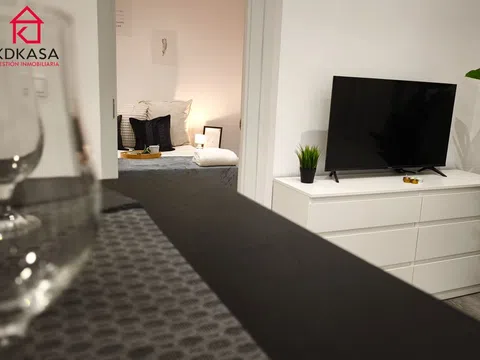 Flat in calle de la del Manojo de Rosas - Photo 20