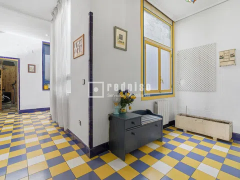 Flat in plaza de Santo Domingo - Photo 9