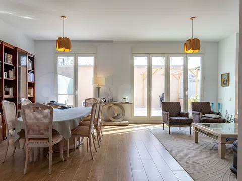 Duplex in calle de Serrano Galvache - Photo 2