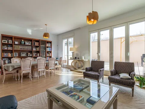 Duplex in calle de Serrano Galvache - Photo 11