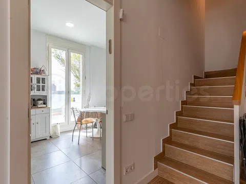 Duplex in calle de Serrano Galvache - Photo 16