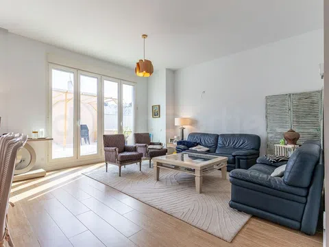 Duplex in calle de Serrano Galvache - Photo 6