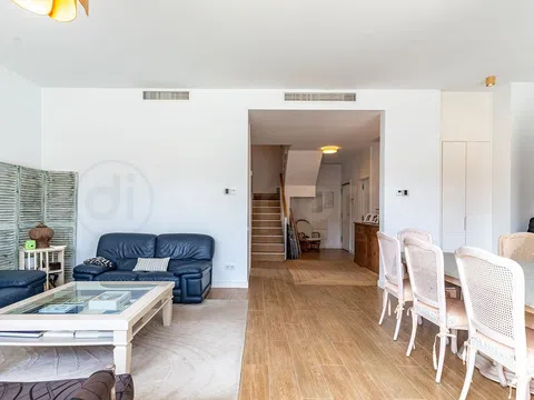 Duplex in calle de Serrano Galvache - Photo 7