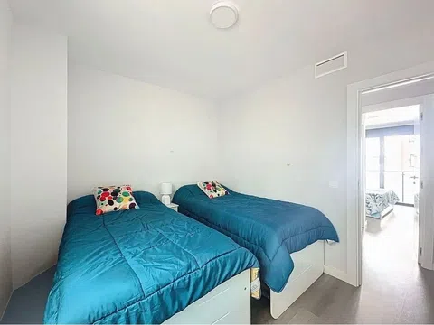 Flat in calle de Roma - Photo 11