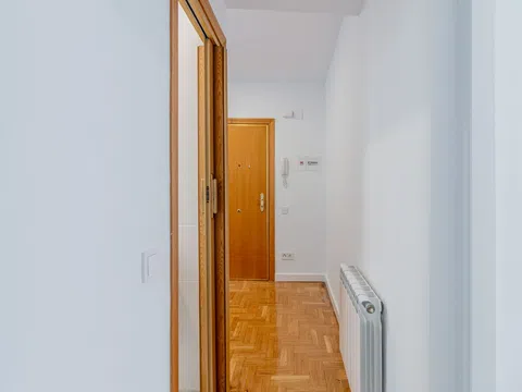 Flat in calle de Antonio López - Photo 11