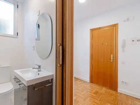Flat in calle de Antonio López - Photo 15