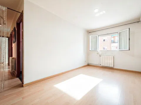 Flat in calle Prudencio Álvaro - Photo 1