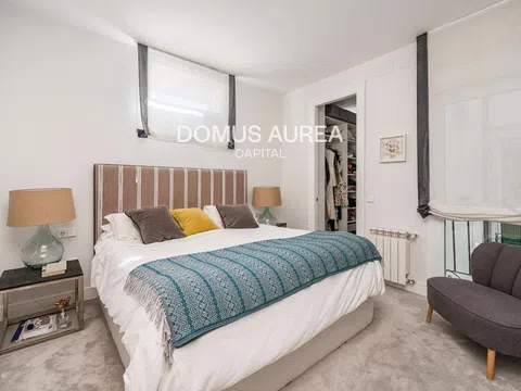 Flat in calle de Manuel Cortina - Photo 11