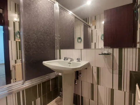 Flat in ronda de Atocha - Photo 9