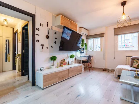 Flat in calle de Benimamet - Photo 3