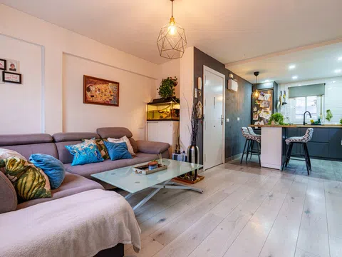 Flat in calle de Benimamet - Photo 4