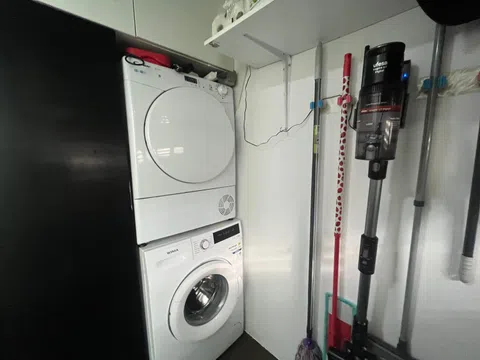 Flat in calle Navamures - Photo 12