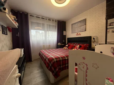 Flat in calle Navamures - Photo 16