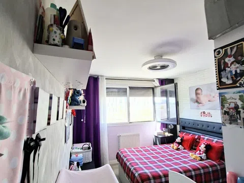 Flat in calle Navamures - Photo 17