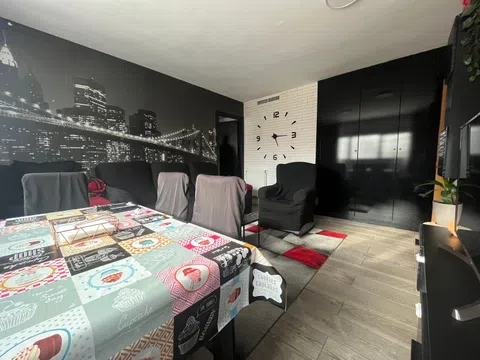 Flat in calle Navamures - Photo 5