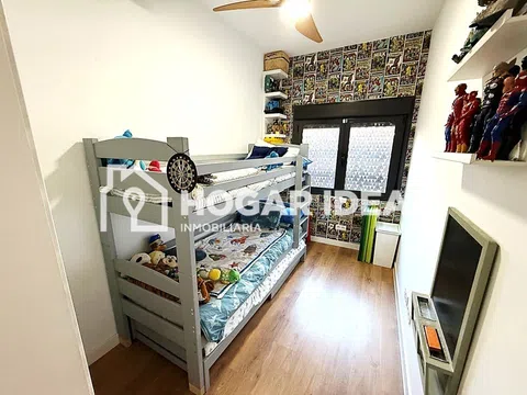 Flat in calle Virgen de Belen - Photo 13