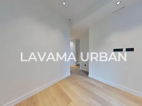Flat in calle del General Álvarez de Castro - Photo 12