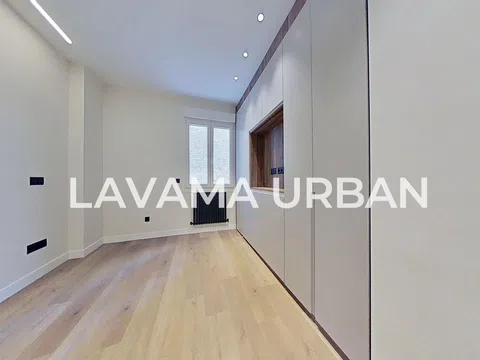 Flat in calle del General Álvarez de Castro - Photo 13