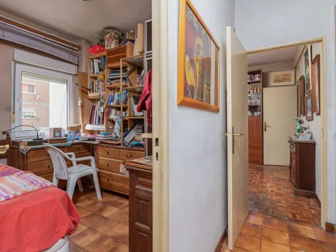Flat in calle de José de Cadalso - Photo 14