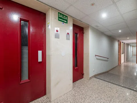 Flat in calle de José de Cadalso - Photo 18