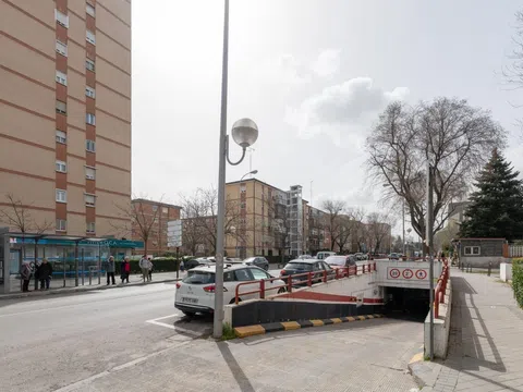 Flat in calle de José de Cadalso - Photo 20