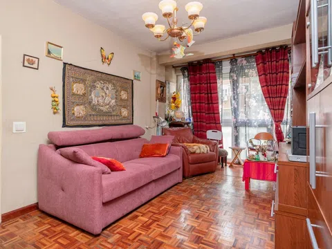 Flat in calle de José de Cadalso - Photo 4