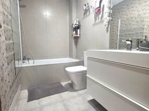 Flat in calle María Martínez Oviol - Photo 20