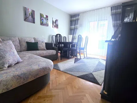 Flat in calle María Martínez Oviol - Photo 4
