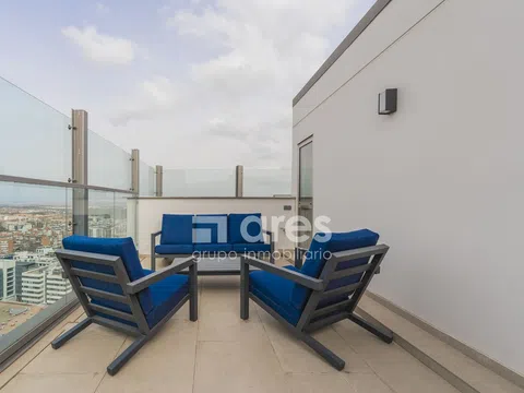 Penthouse - Photo 13