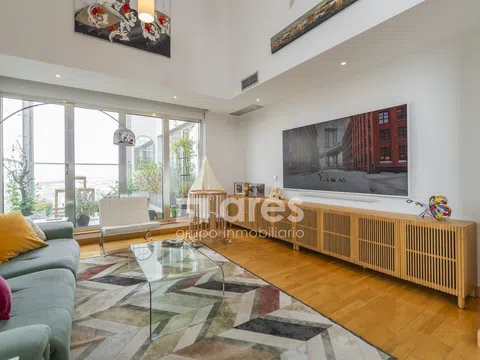Penthouse - Photo 5