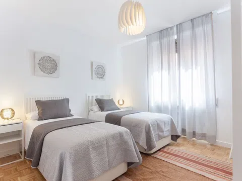 Flat in calle de la Ruda - Photo 5