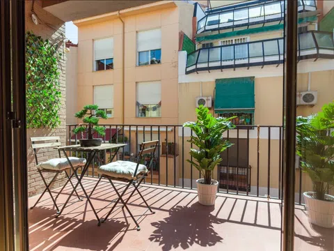 Flat in calle de la Ruda - Photo 7