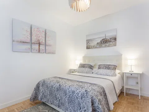 Flat in calle de la Ruda - Photo 10