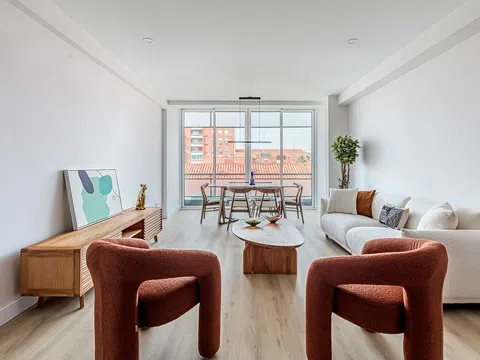 Flat in calle de Orense - Photo 1