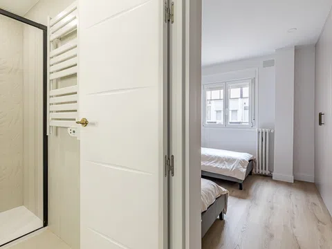 Flat in calle de Orense - Photo 16