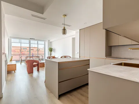 Flat in calle de Orense - Photo 4