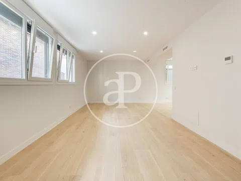 Flat in paseo de la Dirección - Photo 11