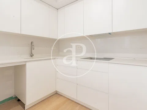 Flat in paseo de la Dirección - Photo 5