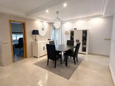 Flat in calle de las Peonías - Photo 1