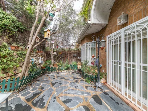 Semi-detached house - Photo 2